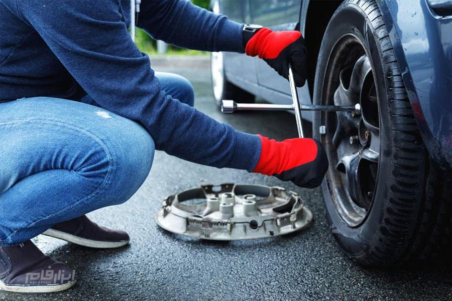 ابزارهای ضروری تعویض تایر در محل
